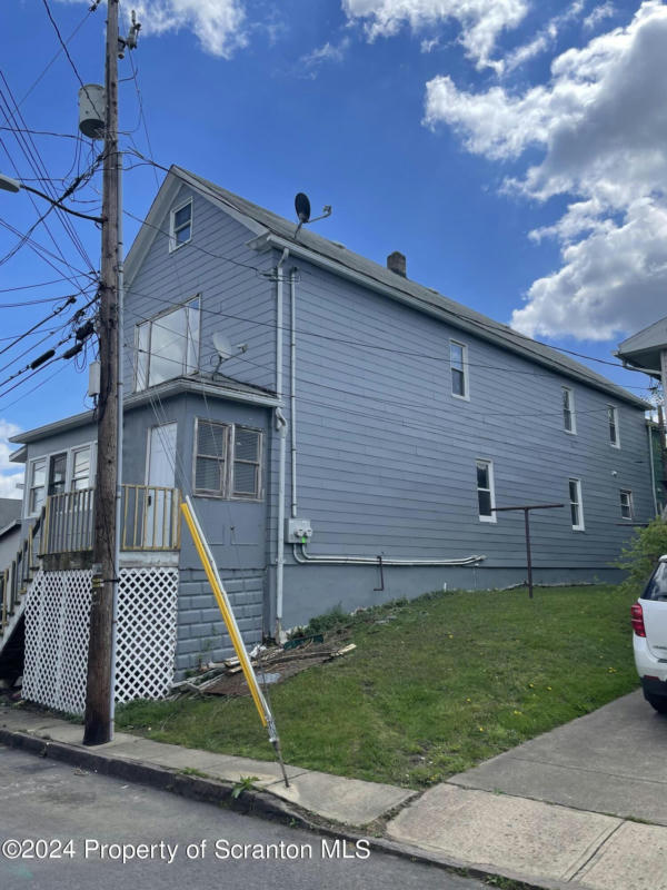 11 HAYES LN, WILKES-BARRE, PA 18702, photo 1 of 20