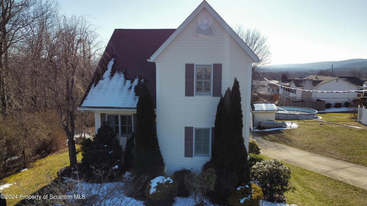 515 LENEPE LN, OLD FORGE, PA 18518, photo 1 of 65
