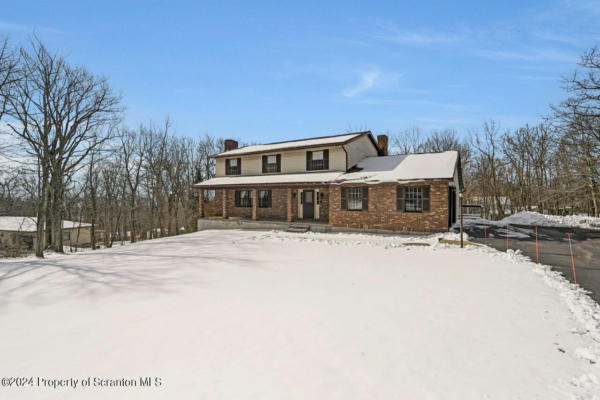 820 FOREST RD, JEFFERSON TWP, PA 18436, photo 4 of 58